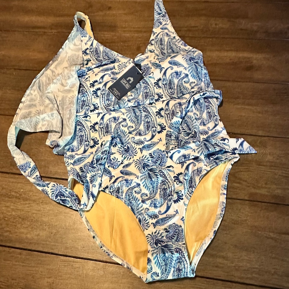 Cabana Life Charleston Wrap One Piece Swim Suit size S and M - Picture 7 of 10